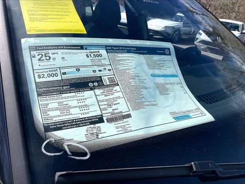 New 2026 Volkswagen Tiguan SE R-Line AWD/4WD image 17