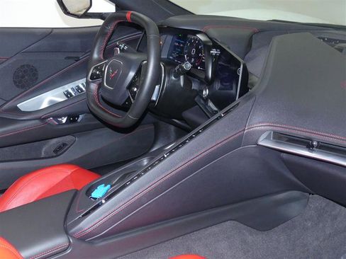 Used 2023 Chevrolet Corvette Stingray Convertible w/ 1LT image 23