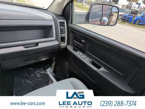 Used 2018 RAM 2500 Tradesman w/ Chrome Appearance Group RWD image 14