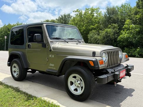 Used 2003 Jeep Wrangler X AWD/4WD image 36