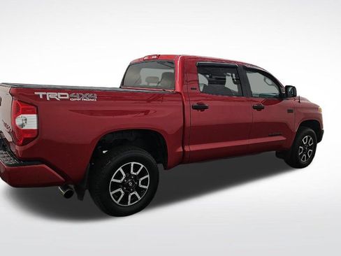Used 2017 Toyota Tundra SR5 w/ TRD Off Road Package AWD/4WD image 4