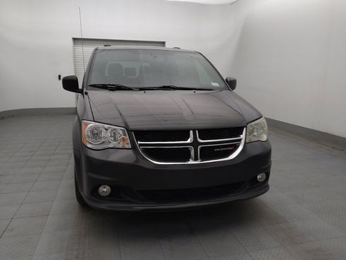 Used 2017 Dodge Grand Caravan SXT image 14