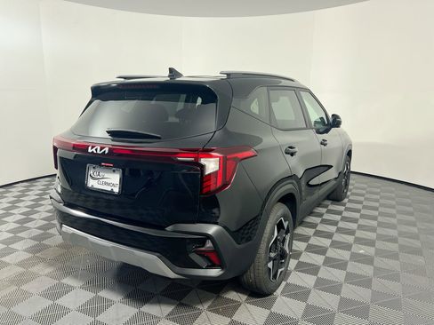 Certified 2025 Kia Seltos S image 3