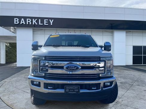 Used 2018 Ford F250 Lariat w/ Chrome Package image 8