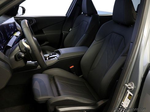 Used 2025 BMW X3 xDrive30i image 10