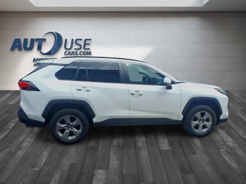 Used 2024 Toyota RAV4 XLE AWD/4WD image 4