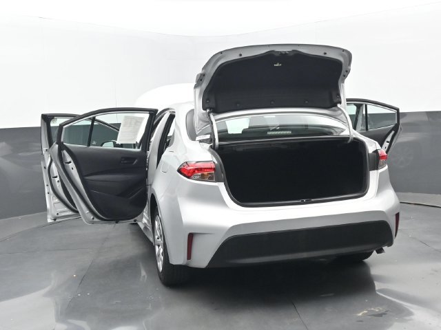 Used 2023 Toyota Corolla LE FWD image 35