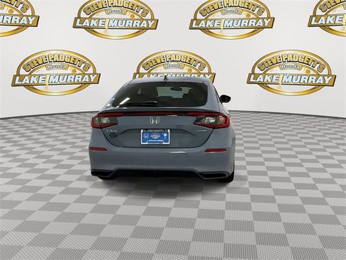 Used 2022 Honda Civic Sport image 2