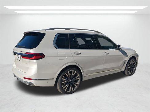 New 2026 BMW X7 xDrive40i image 4