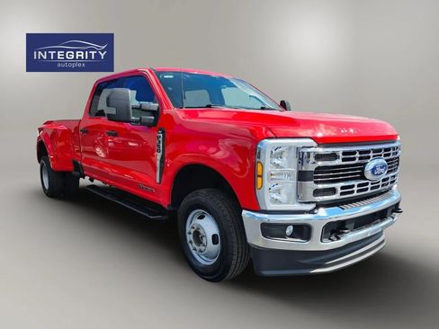 Used 2025 Ford F350 XLT AWD/4WD image 7