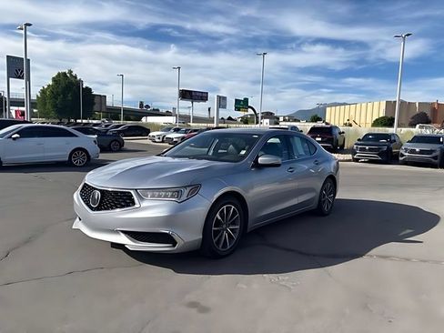 Used 2018 Acura TLX FWD image 7