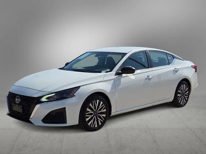 Used 2025 Nissan Altima 2.5 SV