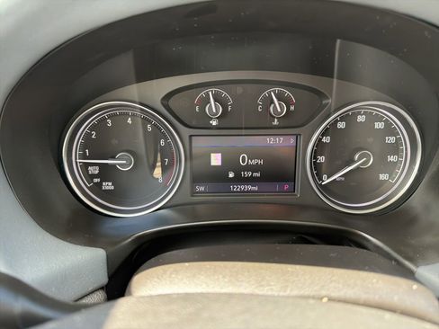 Used 2020 Buick Enclave Essence w/ Sound and Sites Package image 4