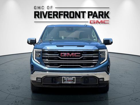 Used 2024 GMC Sierra 1500 SLT RWD image 8