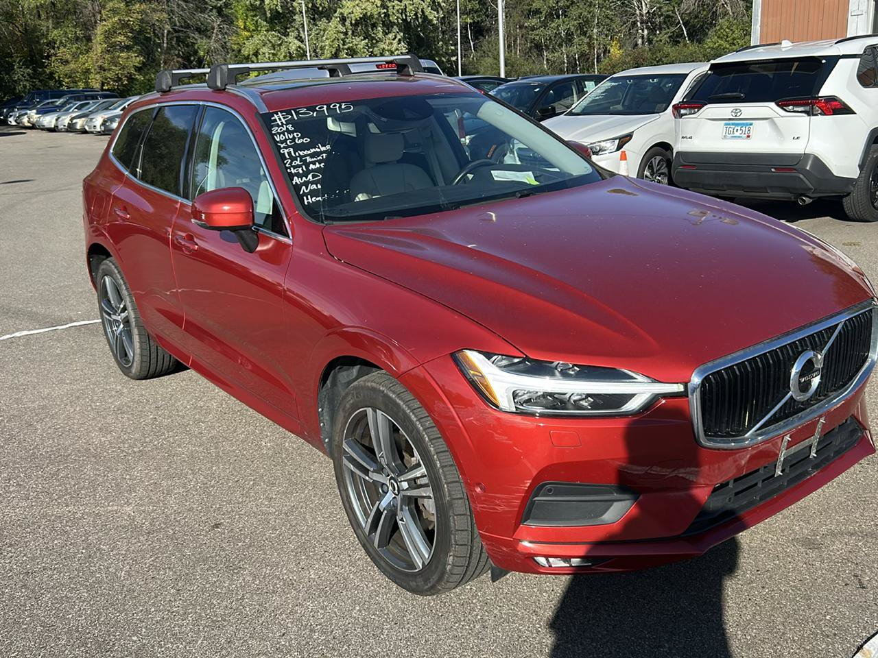 Used 2018 Volvo XC60 T6 Momentum w/ Convenience Package AWD/4WD image 3