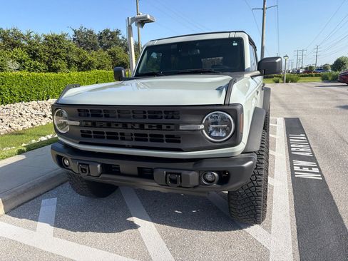 Used 2024 Ford Bronco Black Diamond AWD/4WD image 5