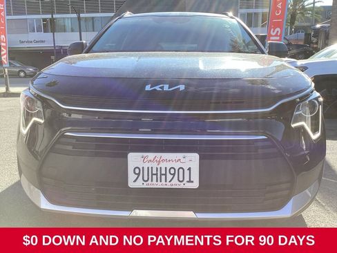Used 2025 Kia Niro LX FWD image 2