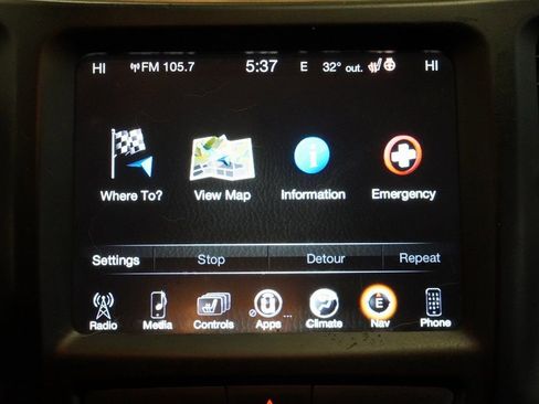 Used 2015 Jeep Cherokee Limited image 19