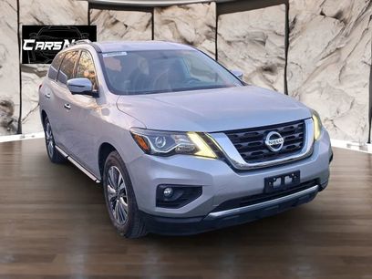 Used 2019 Nissan Pathfinder SL