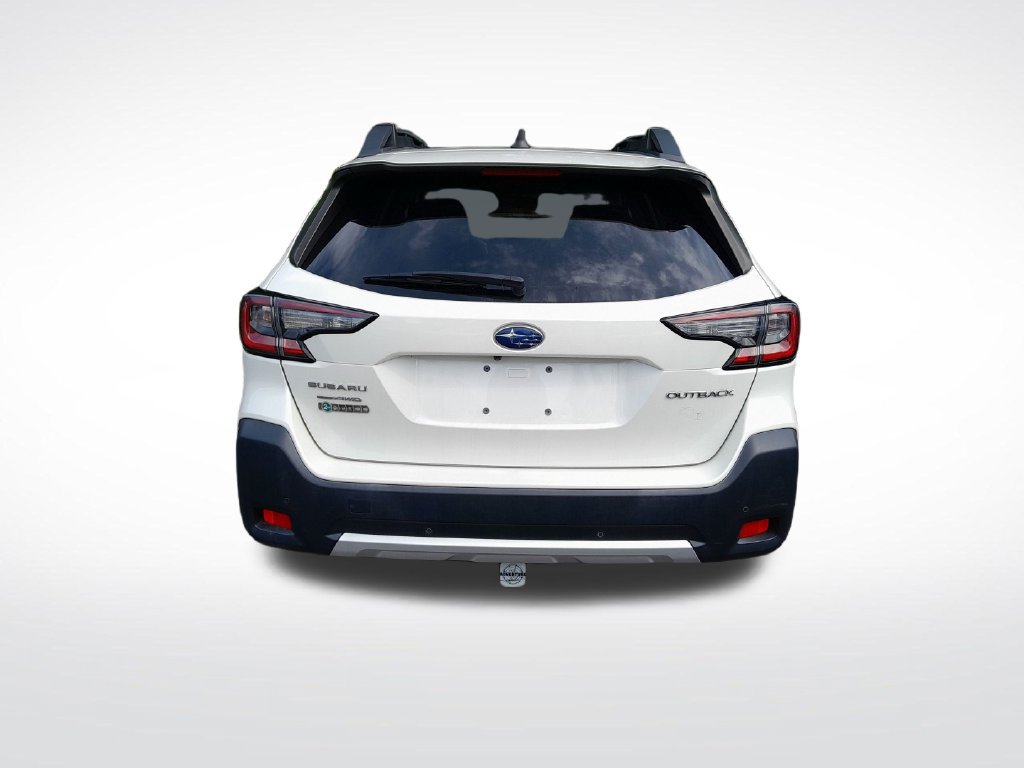 Used 2023 Subaru Outback Limited AWD/4WD image 7