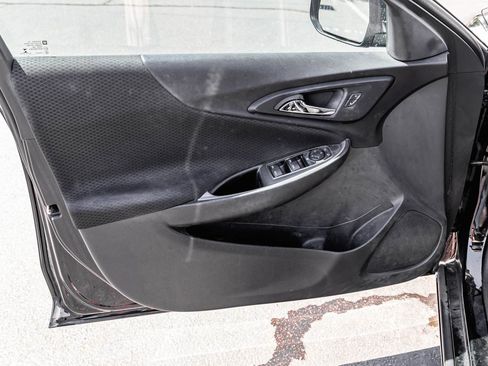 Used 2017 Chevrolet Malibu LS FWD image 12