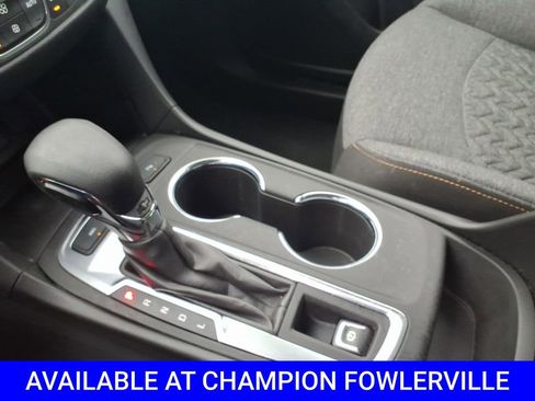 Used 2022 Chevrolet Equinox LT w/ Driver Convenience Package AWD/4WD image 18