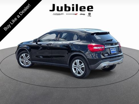 Used 2019 Mercedes-Benz GLA 250 image 4