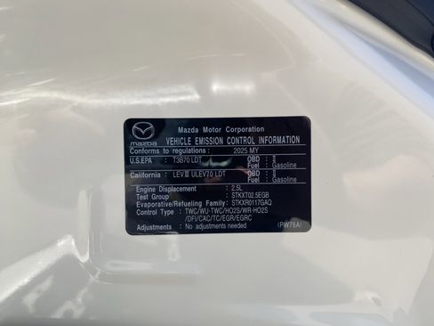 New 2025 MAZDA CX-5 Signature image 34