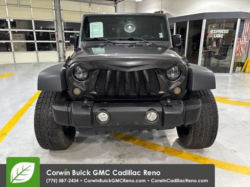 Used 2016 Jeep Wrangler Sport AWD/4WD image 9