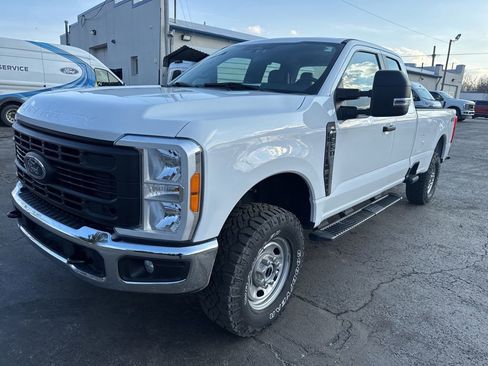 Certified 2023 Ford F350 XL w/ Snow Plow Prep Package image 7