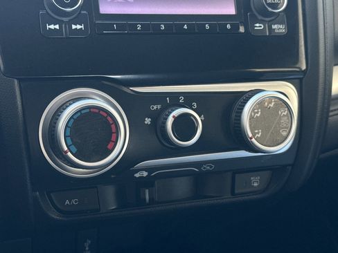 Used 2020 Honda Fit LX image 17