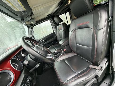 Used 2020 Jeep Gladiator Rubicon AWD/4WD image 15