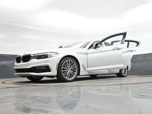 Used 2018 BMW 540i image 42