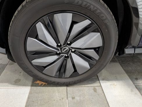 Used 2024 Nissan Ariya AWD image 7