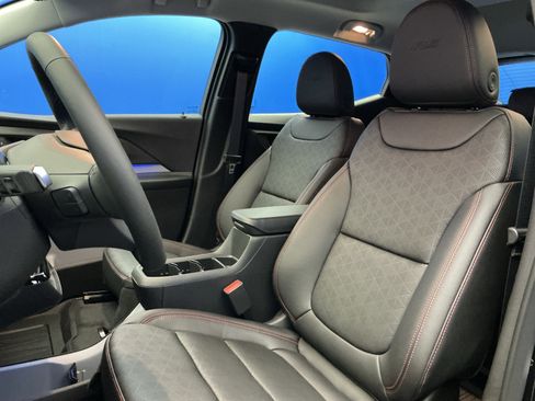 New 2027 Chevrolet Bolt RS w/ Technology Package FWD image 13