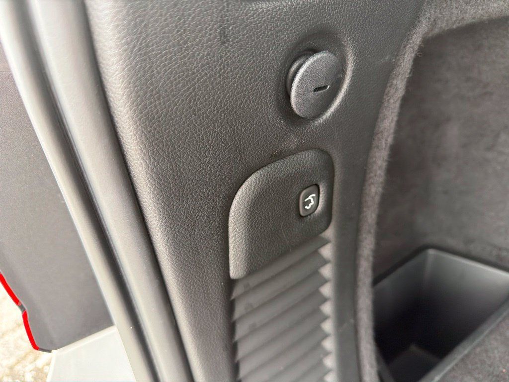 Used 2025 Dodge Durango GT AWD/4WD image 28