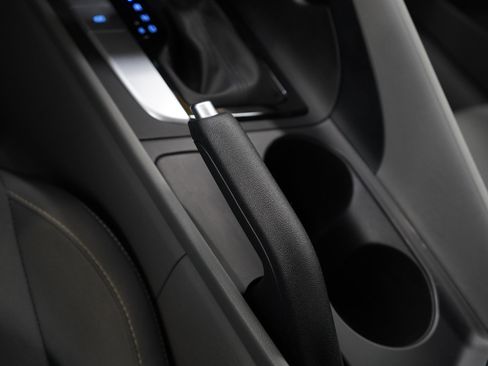 Used 2022 Hyundai Elantra SEL image 24