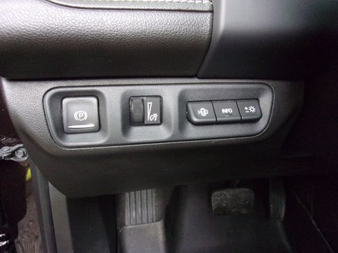 Used 2021 GMC Acadia Denali w/ Denali Ultimate Package image 18