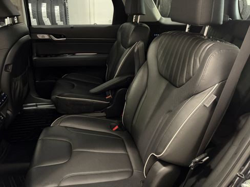 Used 2023 Hyundai Palisade Limited FWD image 32