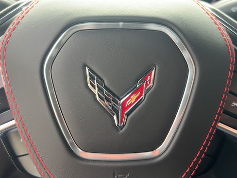 Used 2026 Chevrolet Corvette Stingray Premium Conv w/ Z51 Performance Package RWD image 33