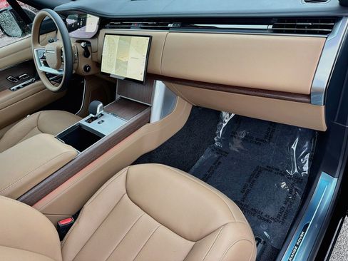 New 2026 Land Rover Range Rover SE AWD/4WD image 15
