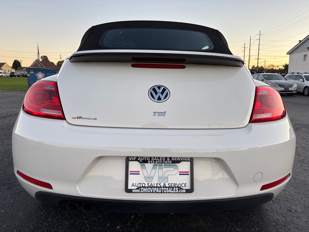 Used 2013 Volkswagen Beetle TDI FWD image 6