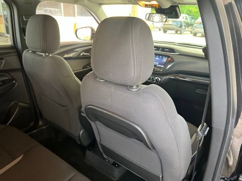 Used 2023 Chevrolet TrailBlazer LT w/ Convenience Package FWD image 14