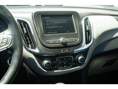 Used 2024 Chevrolet Equinox LT FWD image 4