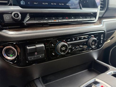 Used 2024 Chevrolet Silverado 1500 LT Trail Boss w/ Convenience Package II image 26