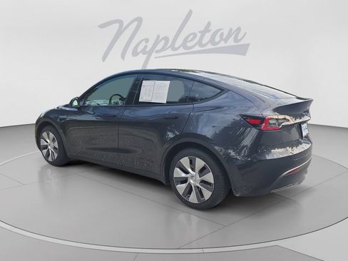 Used 2024 Tesla Model Y Long Range RWD image 6
