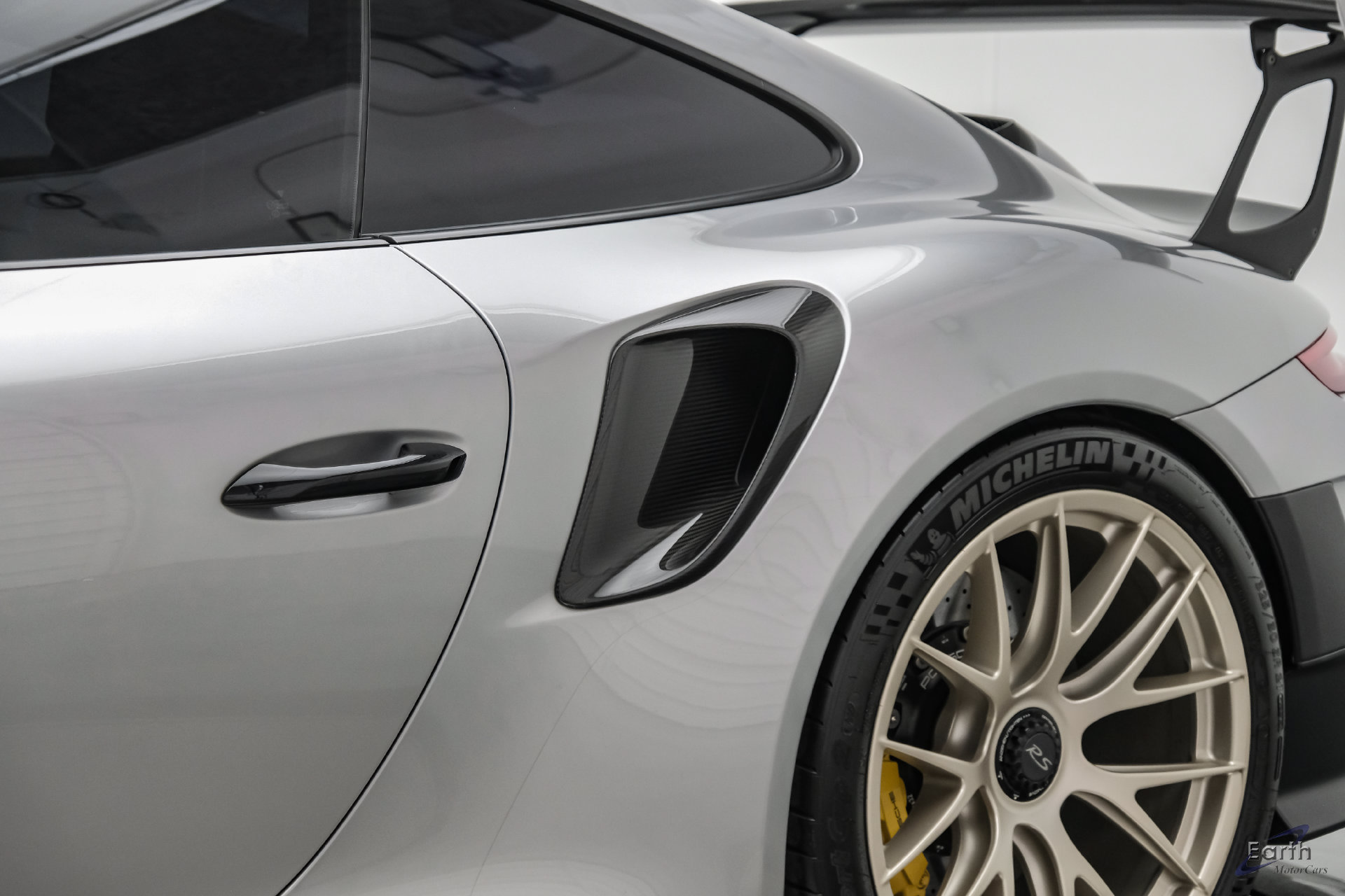 Used 2018 Porsche 911 GT2 RS RWD image 43