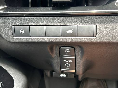 Certified 2026 Nissan Murano SV AWD/4WD image 32