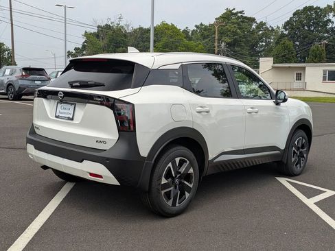 New 2025 Nissan Kicks SV w/ SV Premium Package image 6