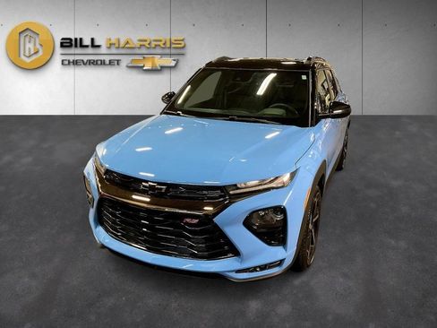Used 2023 Chevrolet TrailBlazer RS w/ Sun and Liftgate Package image 1